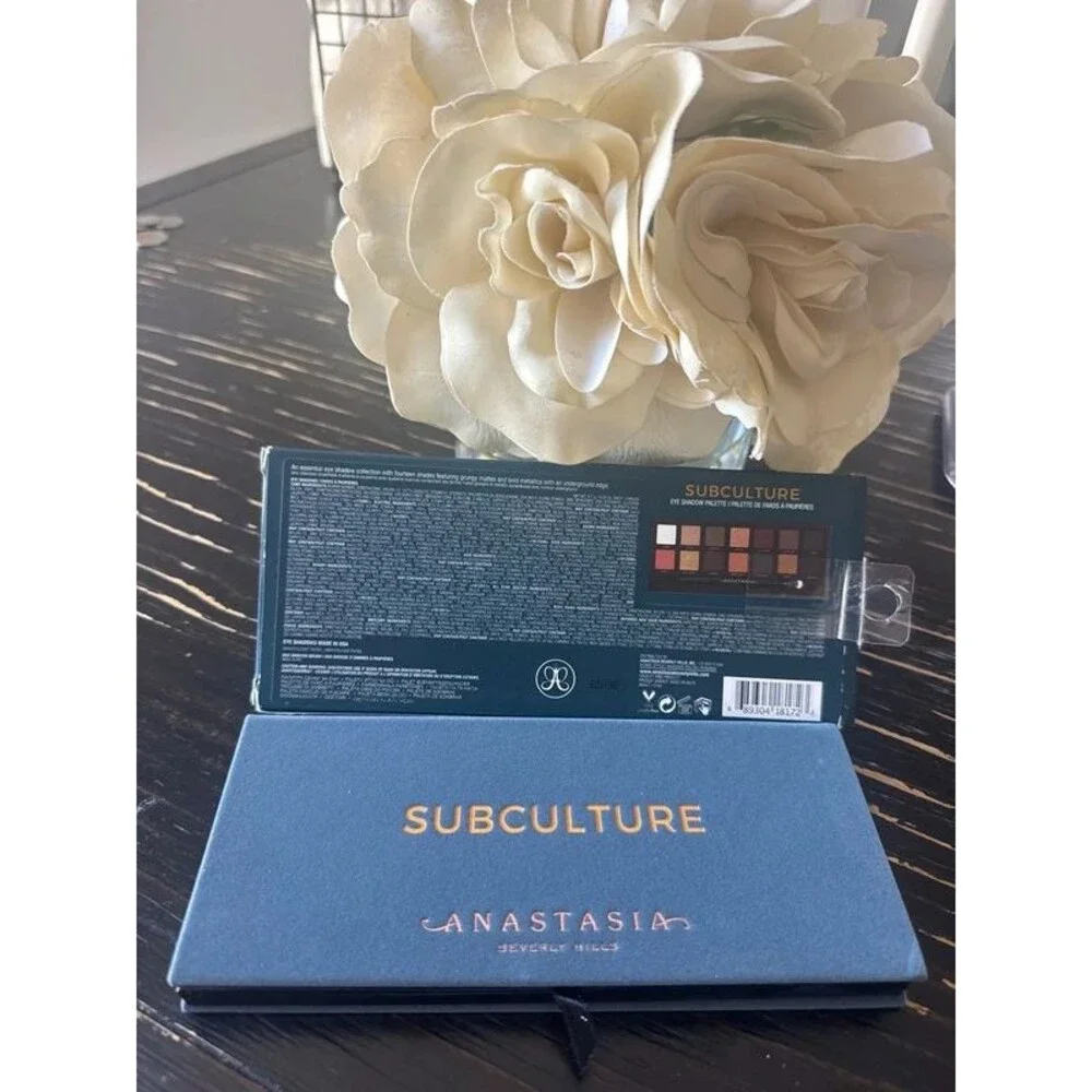 Anastasia Beverly Hills Subculture 14 Eyeshadow Palette.